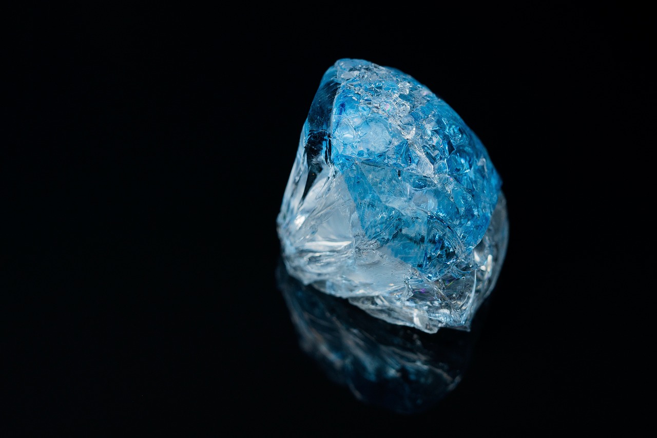 澳門六福珠寶價(jià)格表一覽，璀璨奪目，盡顯奢華
